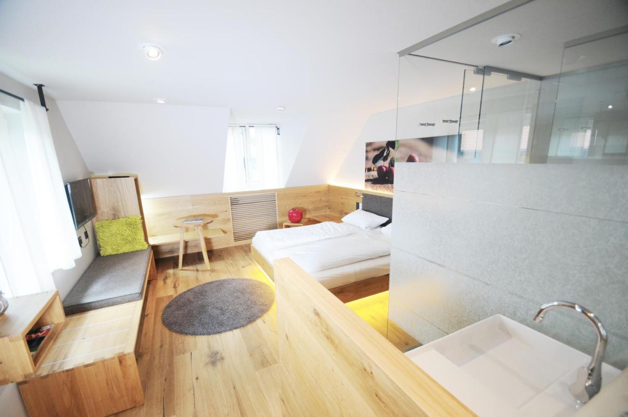 Hotel Waldvogel Leipheim Eksteriør bilde